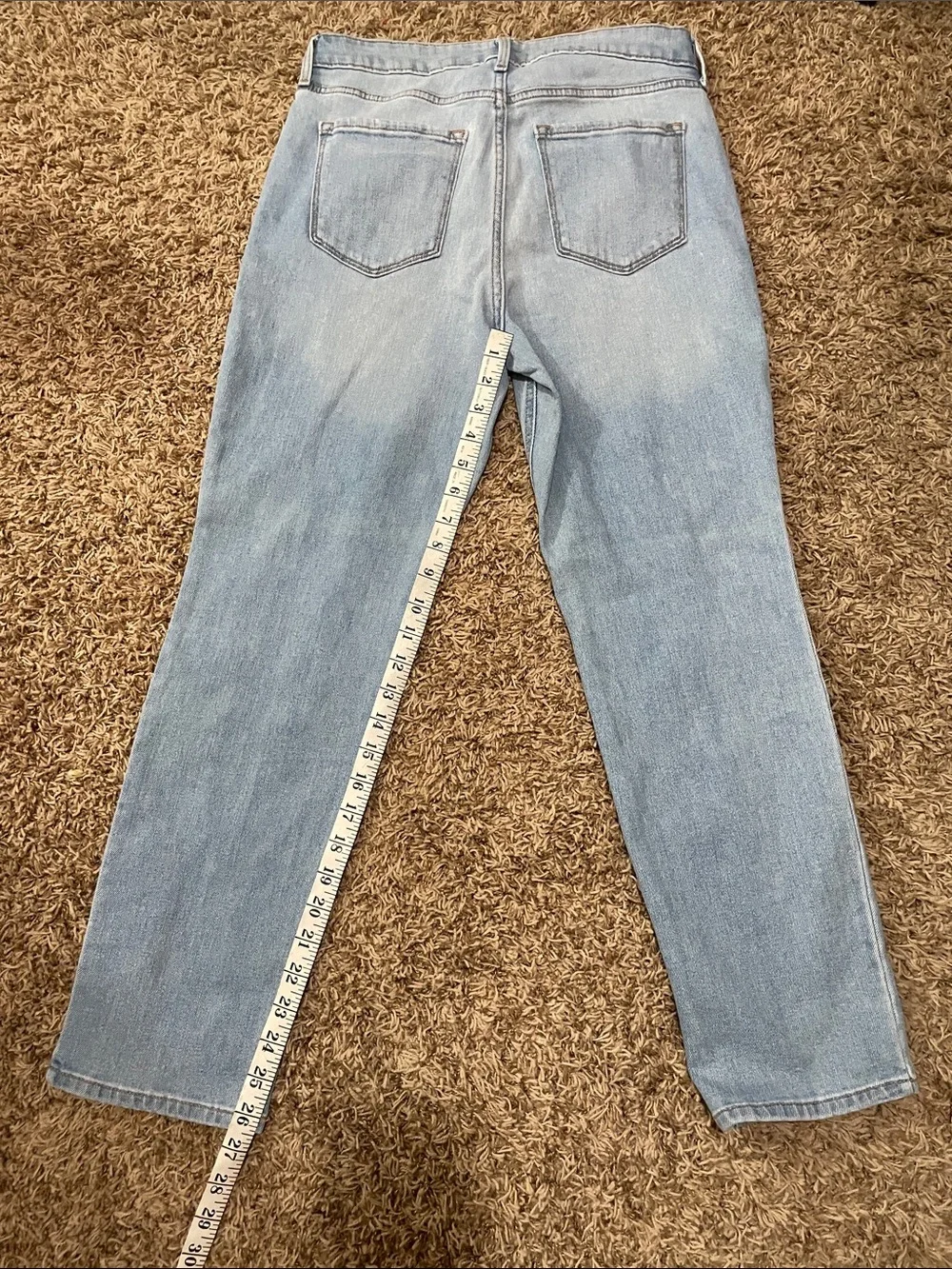 Old Navy  High-Rise Wow Straight Jeans - Picture 3 of 6